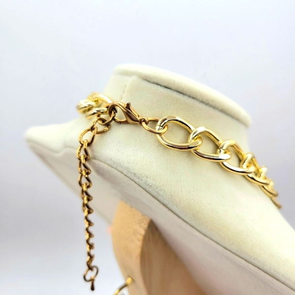 Floral Goldtone Chain Necklace - Picture 5 of 5